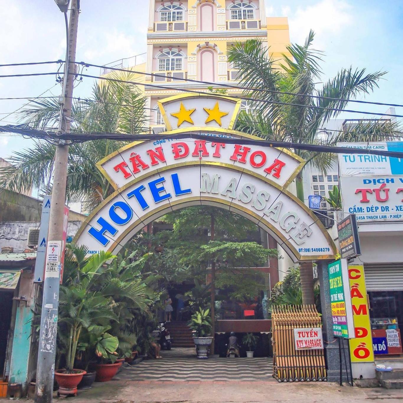 Tan Dat Hoa Hotel & Massage Cidade de Ho Chi Minh Exterior foto