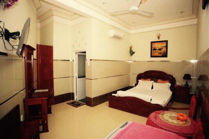 Tan Dat Hoa Hotel & Massage Cidade de Ho Chi Minh Exterior foto